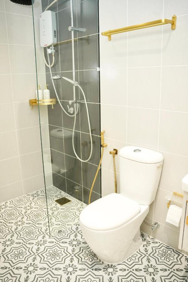 Casa Callisto Homestay - New Seaview With Pool 3Br Apartment Ladang Tanjung クアラ・トレンガヌ エクステリア 写真