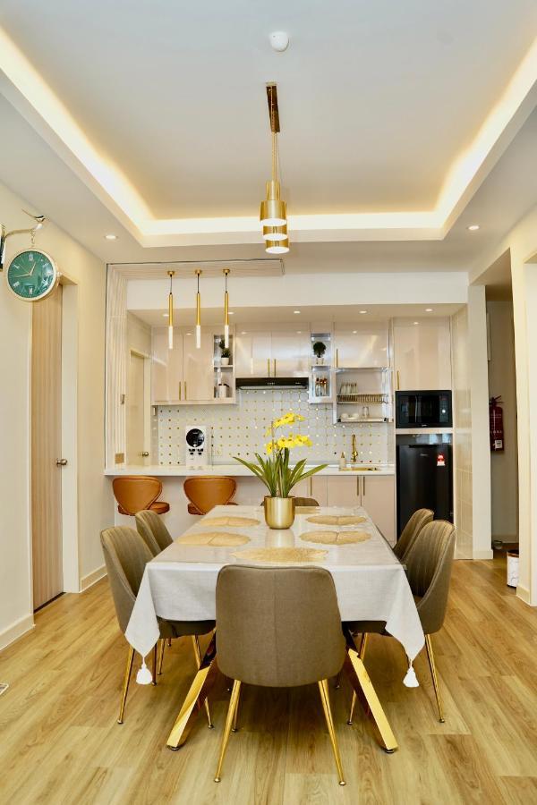 Casa Callisto Homestay - New Seaview With Pool 3Br Apartment Ladang Tanjung クアラ・トレンガヌ エクステリア 写真