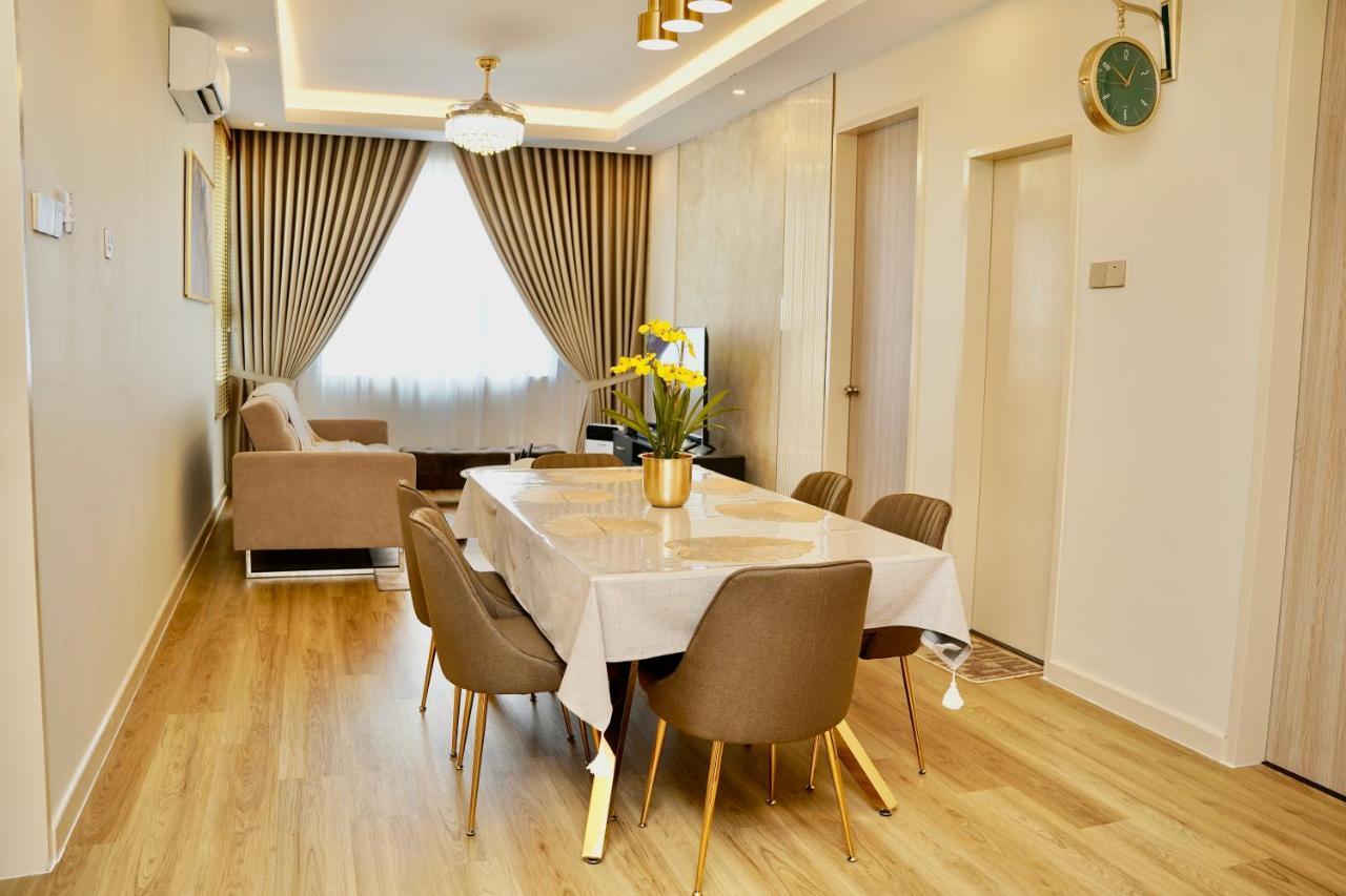 Casa Callisto Homestay - New Seaview With Pool 3Br Apartment Ladang Tanjung クアラ・トレンガヌ エクステリア 写真